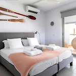 Modern House With Pool For 12 Guests In Casa de Férias *