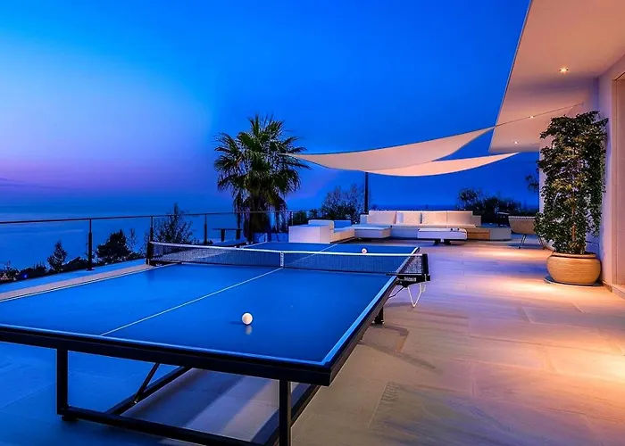 Vakantiehuis Modern House With Pool For 12 Guests In Líndos